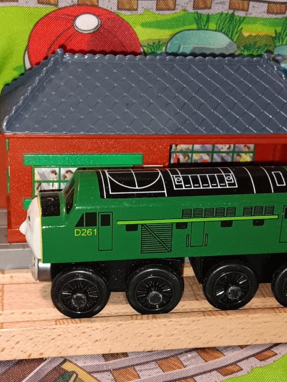 Thomas Wooden Railway Train Track Engine Diesel D261